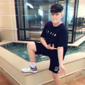 Meet your Posher, Dylan